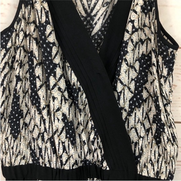 Diane Von Furstenberg Shany Jumpsuit Romper size 6 medium - Picture 11 of 14